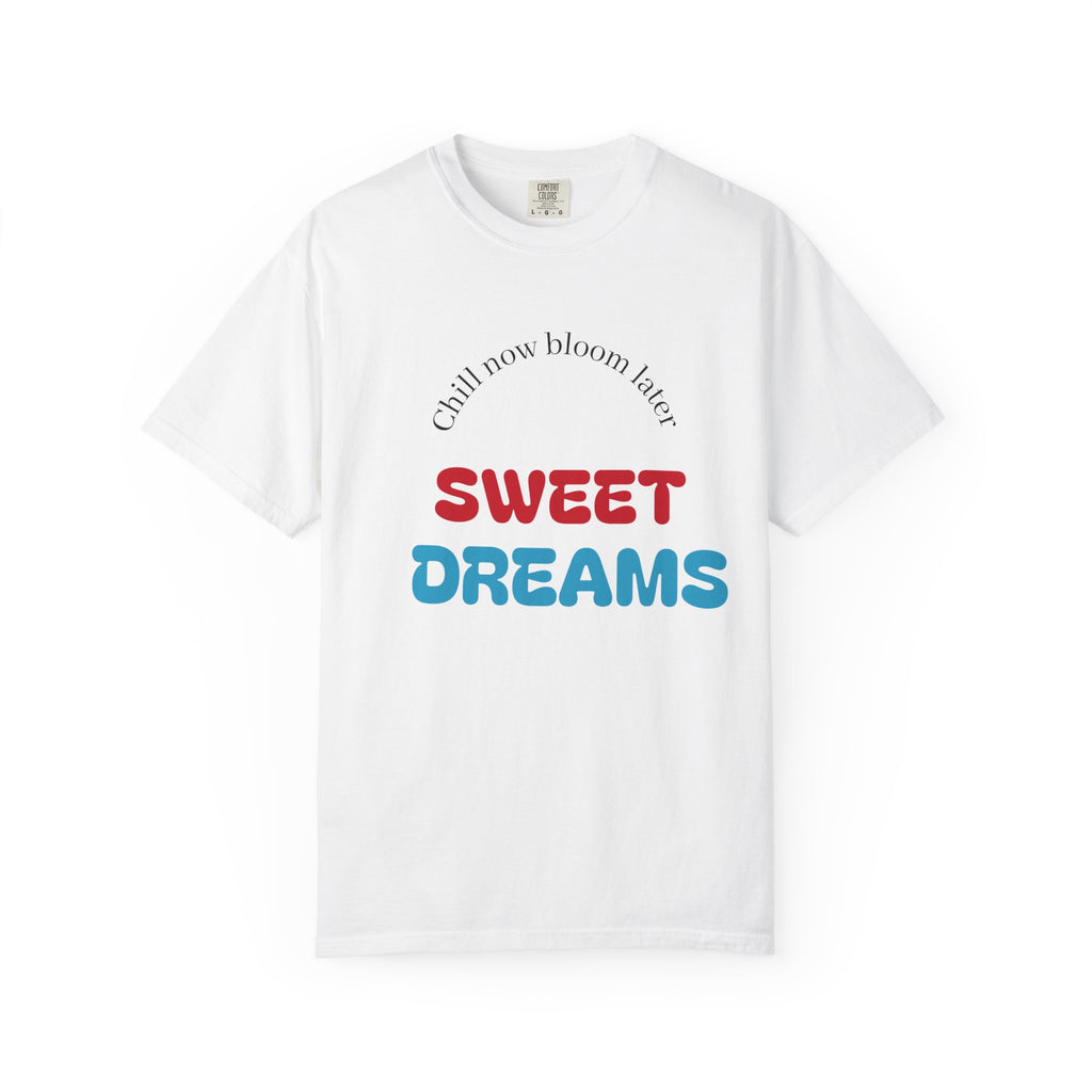 Llama Graphic T‑Shirt — 'Sweet Dreams' Front Text & Cool Llama Back Print